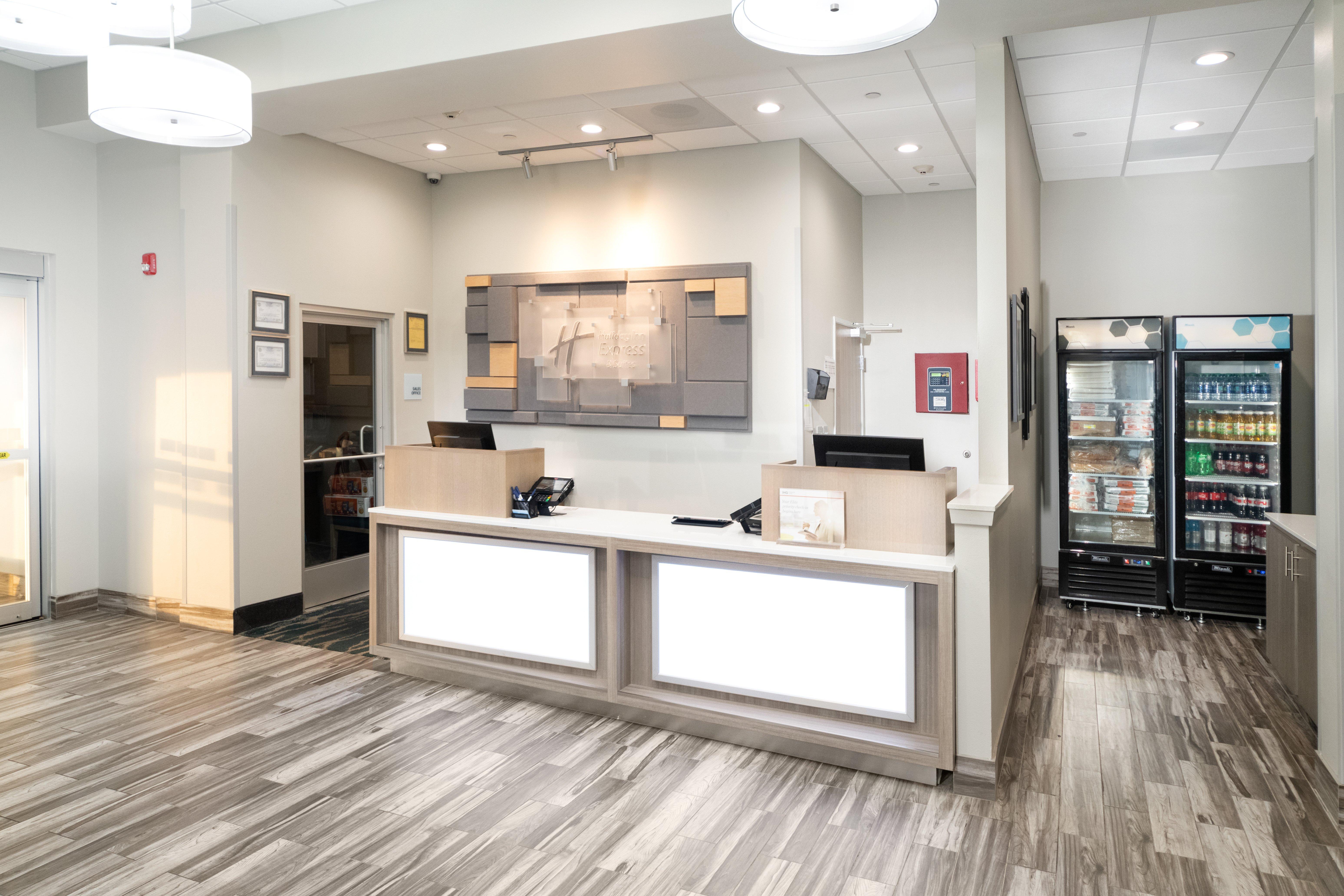 Holiday Inn Express & Suites Memphis Arpt Elvis Presley Blv By Ihg Eksteriør bilde