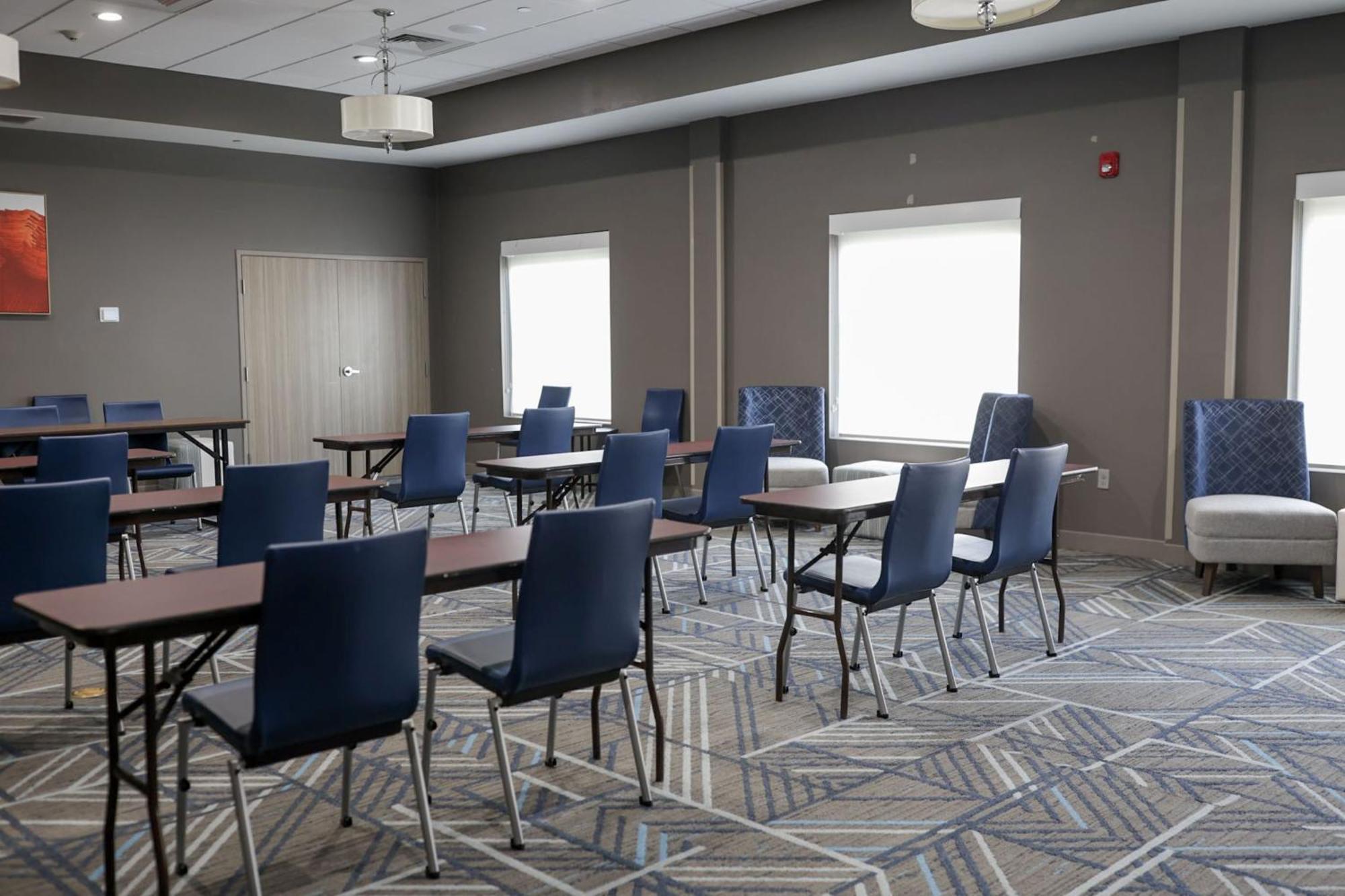 Holiday Inn Express & Suites Memphis Arpt Elvis Presley Blv By Ihg Eksteriør bilde