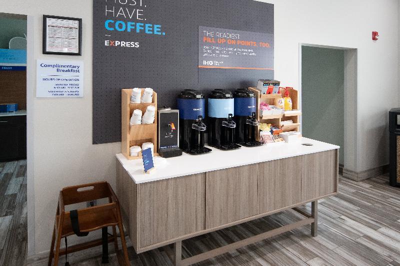 Holiday Inn Express & Suites Memphis Arpt Elvis Presley Blv By Ihg Eksteriør bilde